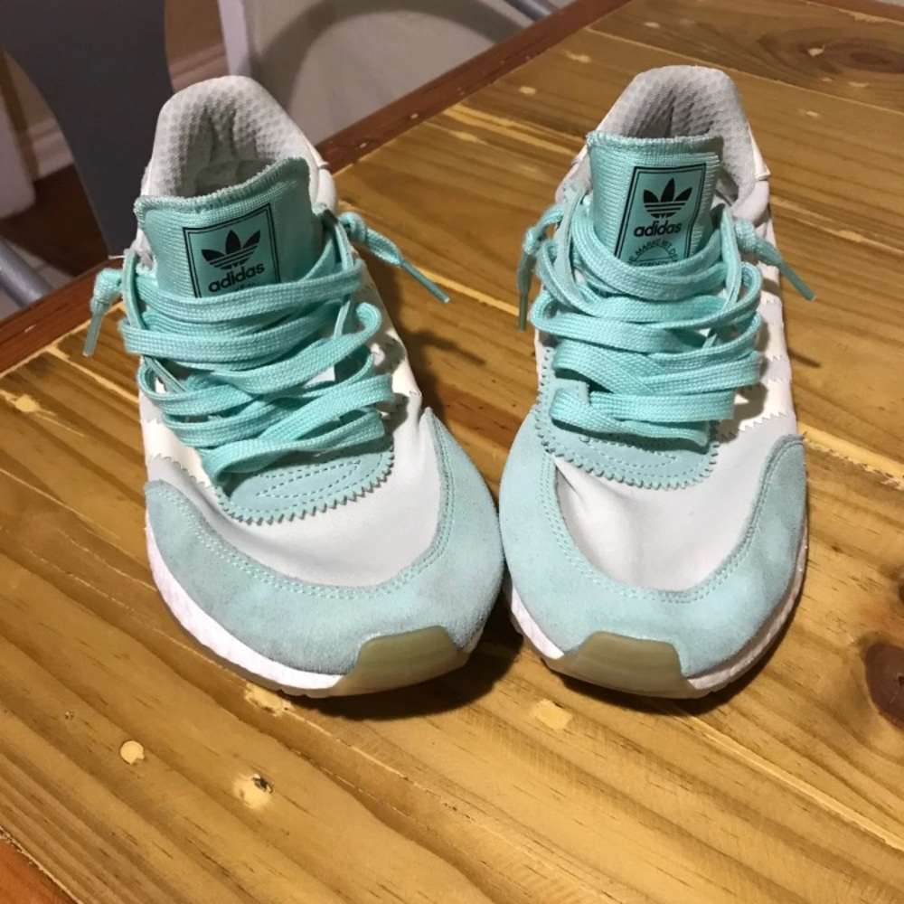 Woman's adidas ultra boost